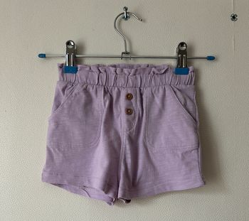 short 2 boutons taille 18 mois