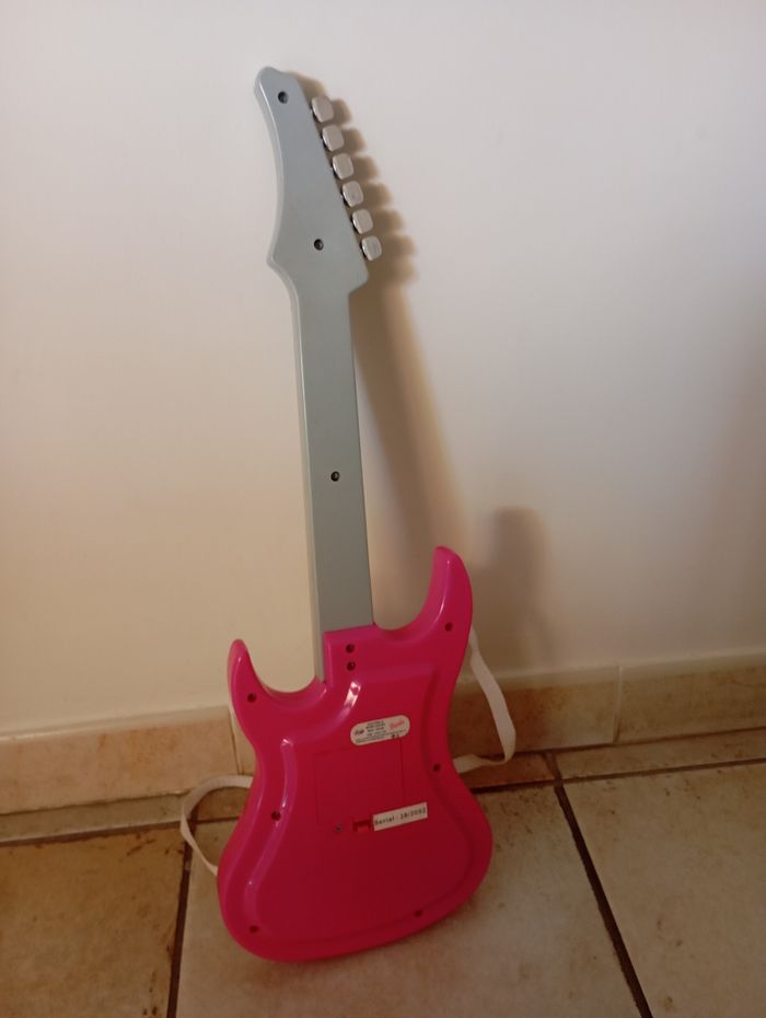 Micro et guitare électrique Barbie - photo numéro 9