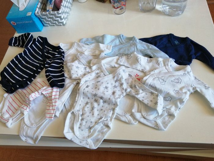 10 Bodies bébé 0 mois - photo numéro 6