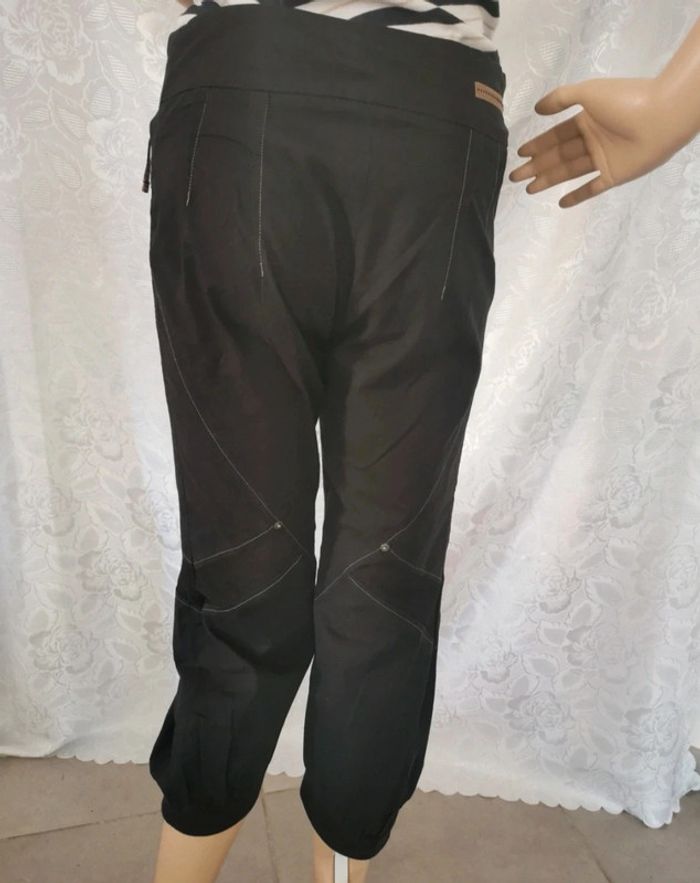 Pantacourt noir et beige (taupe)  T.36. La Mode Est À Vous - photo numéro 10