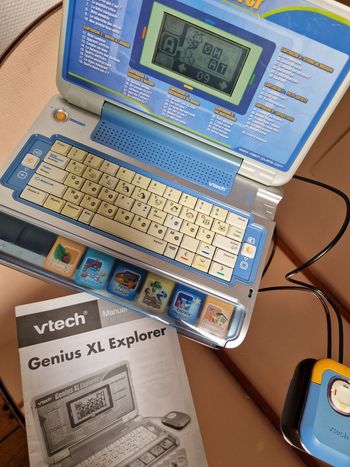 Genius XL explorer
