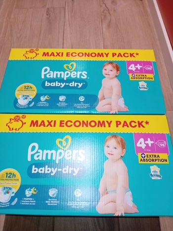 Couches pampers taille 4+