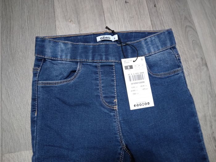 Jeans 8 ans neuf - photo numéro 2