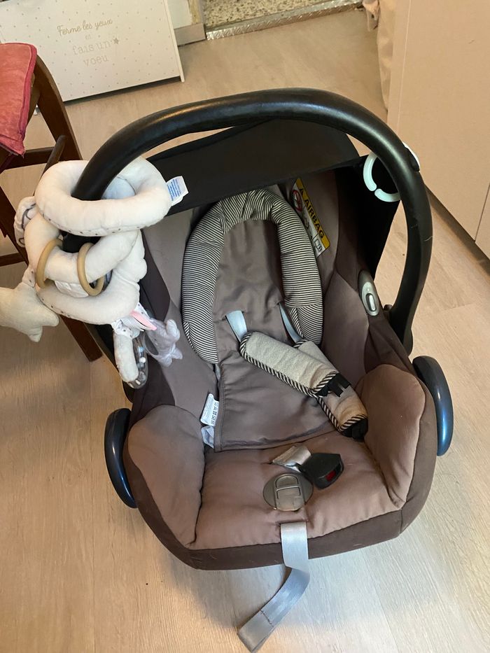 Poussette polyvalente - photo numéro 3