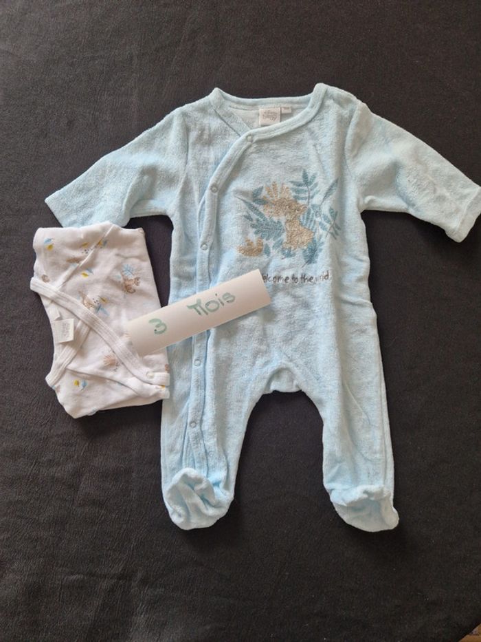 Pyjama et bodie