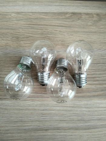Lot de 4 ampoules 46 W