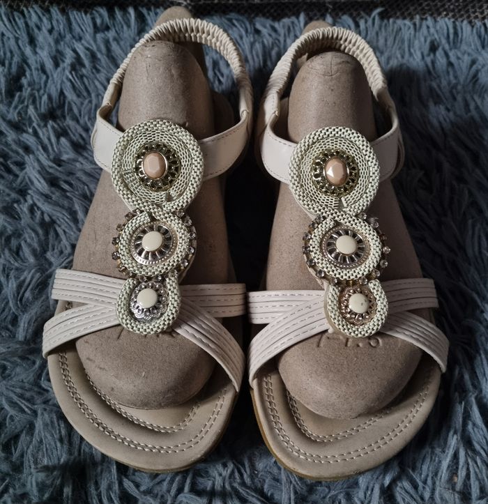 Sandales beige à perles 38 - photo numéro 3
