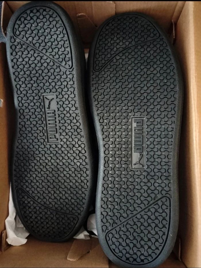 Baskets "Puma" smash noires et blanches neuves - photo numéro 4