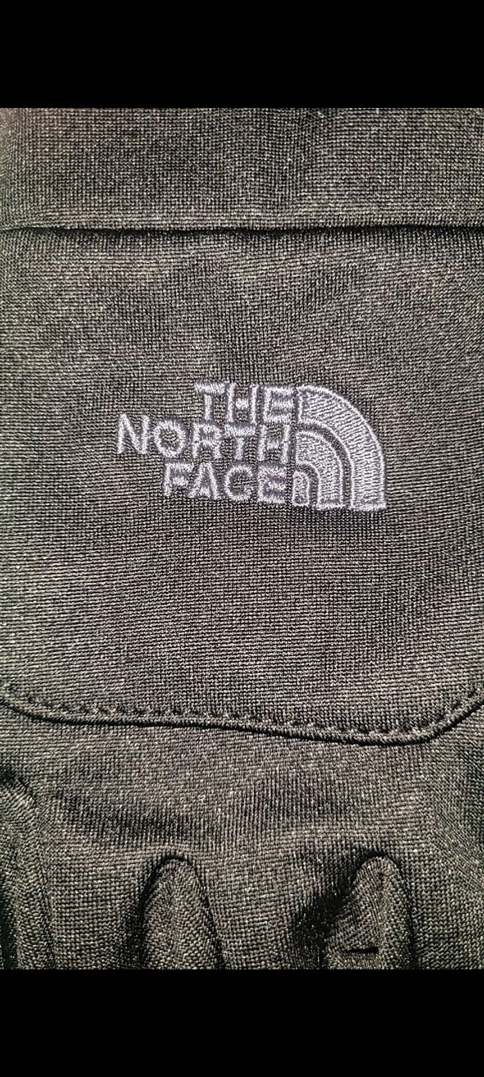 Gant the north face waterproof et WINDSTOPPER - photo numéro 2
