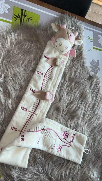 Toise lola la vache de chez Noukie ´s