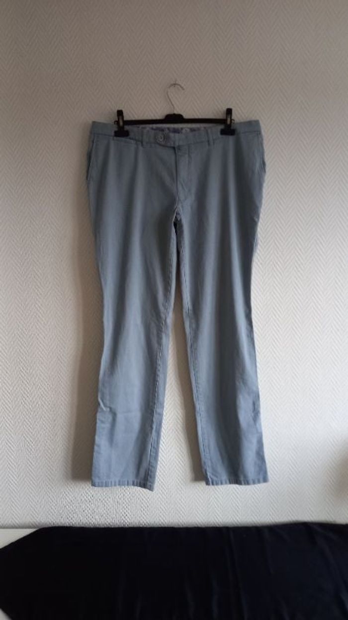 Pantalon bleu clair