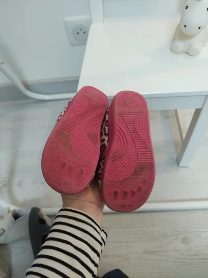 Chaussons fille T25 - photo numéro 4