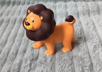 Figurine lion hachette