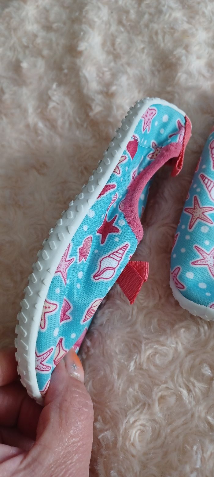 Tres belle chaussures d'eau fille Pointure 26 - photo numéro 5