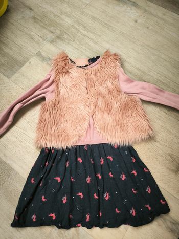 Ensemble robe et gilet sans manche 4ans
