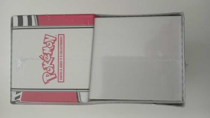 Pokémon ETB - photo numéro 2