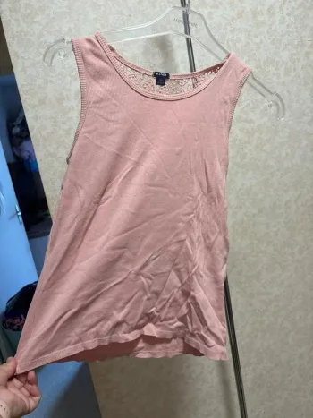 Débardeur taille 12ans marque kiabi