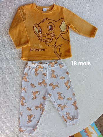 Pyjama Disney taille 18 mois 