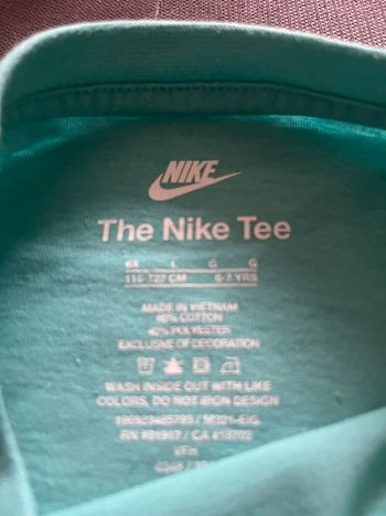 Tee shirt