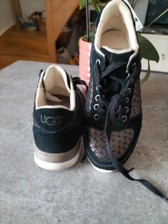 Baskets taille 36 UGG - photo numéro 5