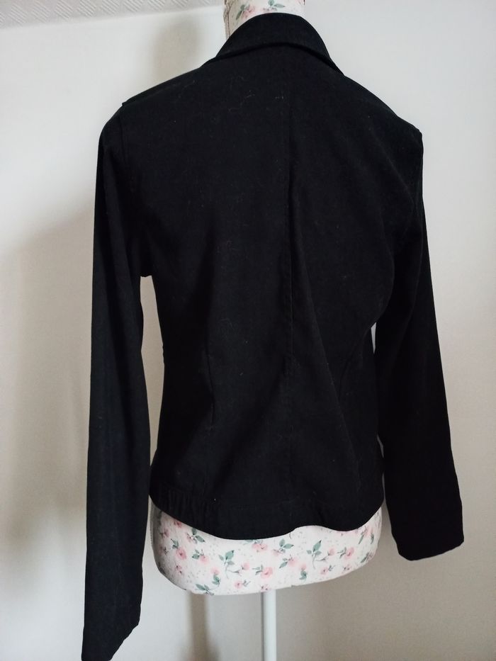 Veste ou chemise noire - photo numéro 2