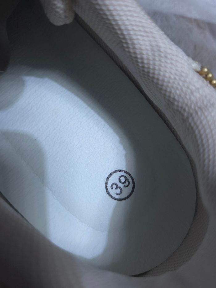 Baskets en toile Kaki et Beige - Style Rétro - Neuves - Taille 39 - photo numéro 6