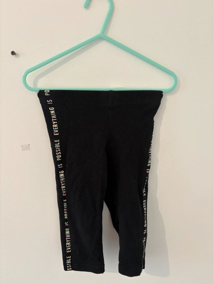 Legging 3/4 noir – Kiabi – Taille 3 ans (90/97 cm)