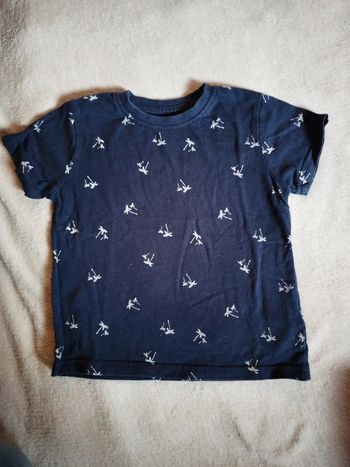 Tee-shirt bleu foncé taille 2 ans