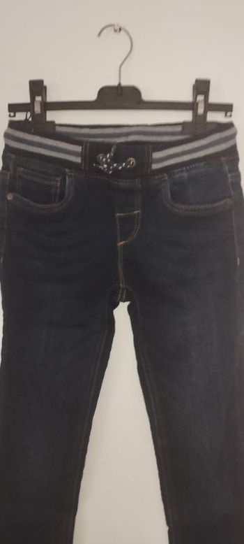 Jean C&A taille 8 ans