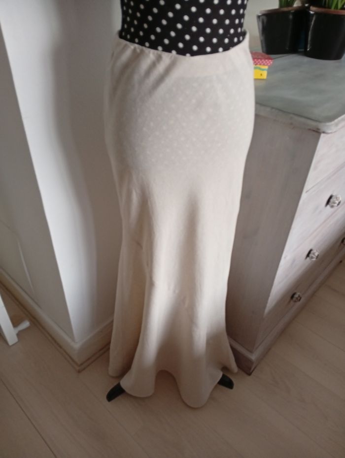 Jupe longue évasée. H&M 36