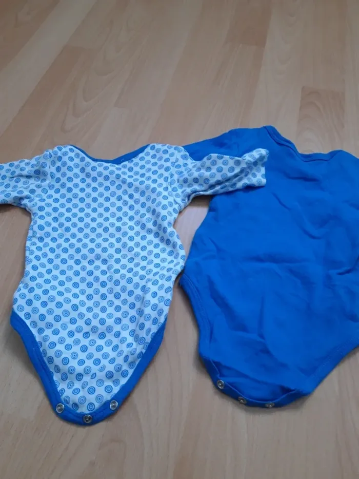 Lot de 2 bodies manches longues 3 mois - photo numéro 6