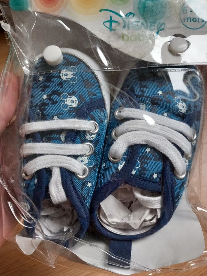 Chaussure bébé - photo numéro 2