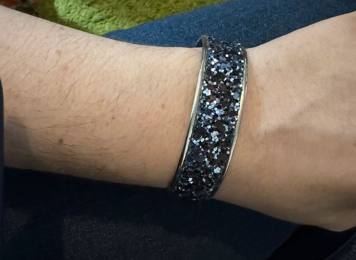 Bracelet manchette bleu marine paillette opale bijoux