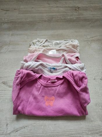 Lot 5 bodies manche courte