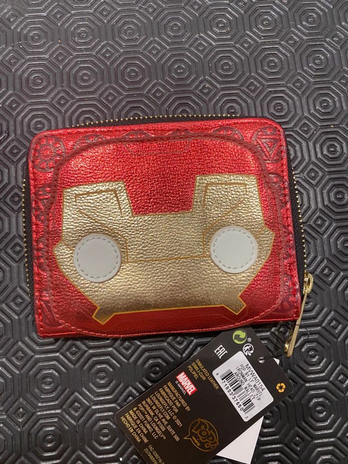 Portefeuille disney star wars iron man loungefly