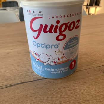 Boîte de lait en poudre guigoz 1er âge