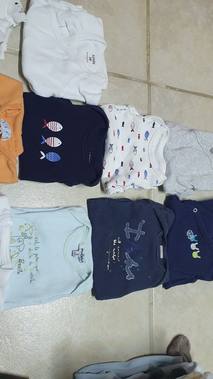 Lot 13 bodies 3 mois - photo numéro 3