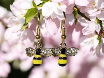 Boucle d'oreilles dorée abeille 🐝 
