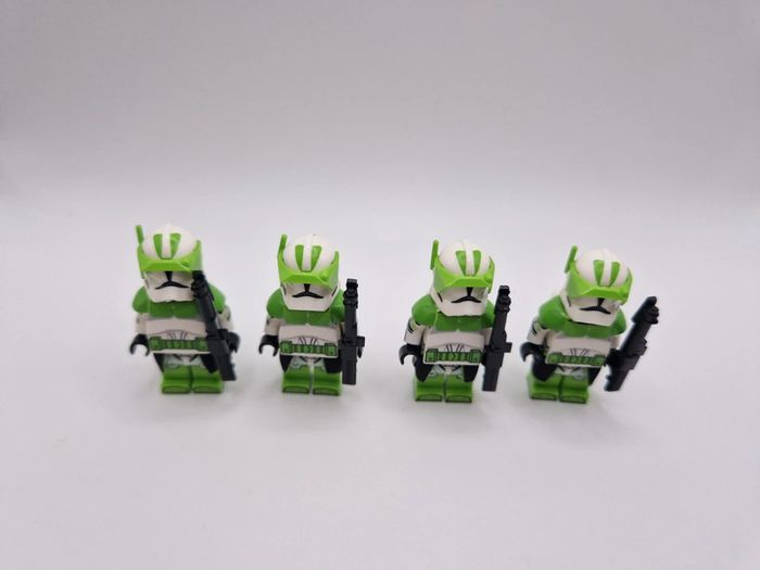 Figurines type lego 4 clones vert star wars - photo numéro 5