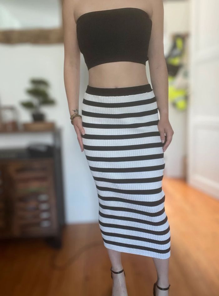 Jupe longue à rayures élastiques rayée noir blanc h&m - photo numéro 3