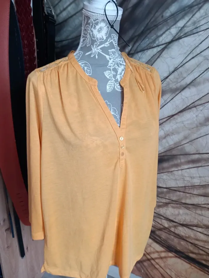 Blouse jaune