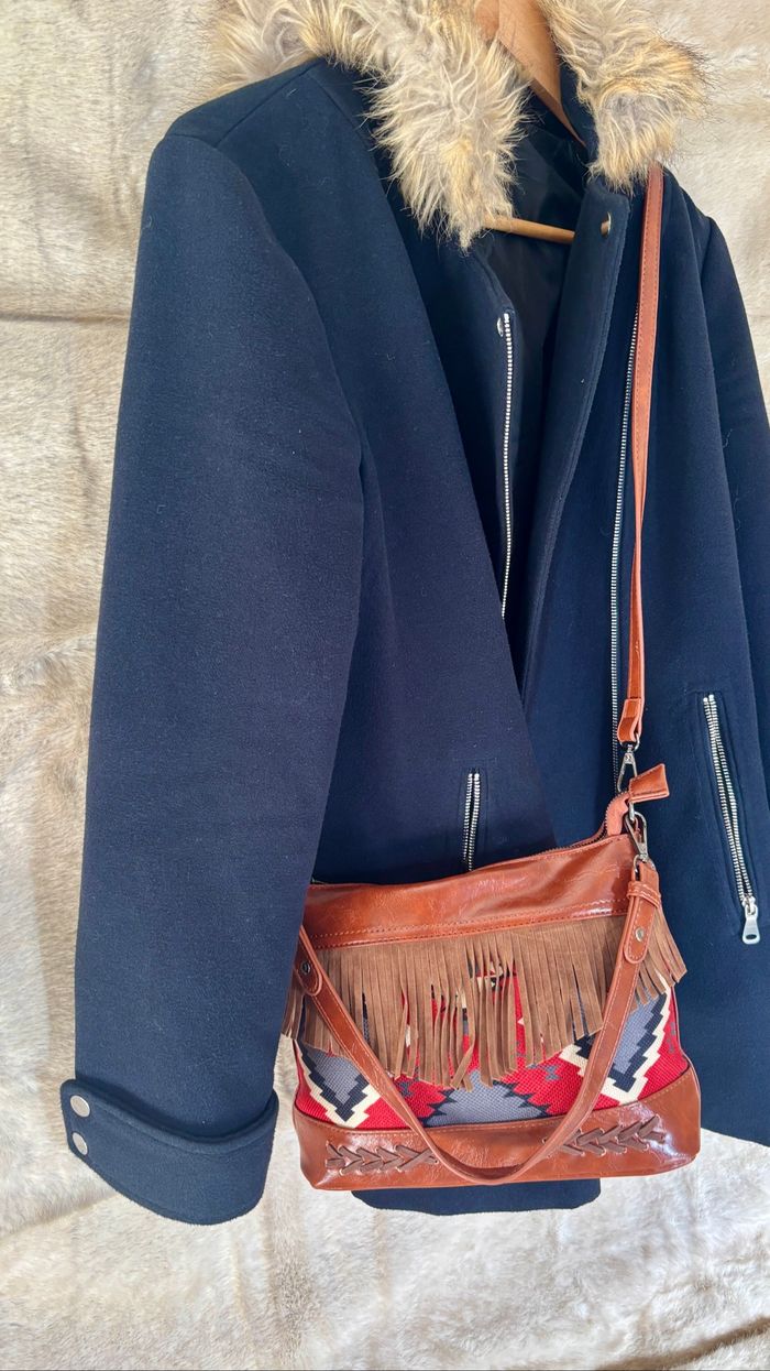 Sac bandoulière western bohème marron rouge style amérindien à franges neuf - photo numéro 3