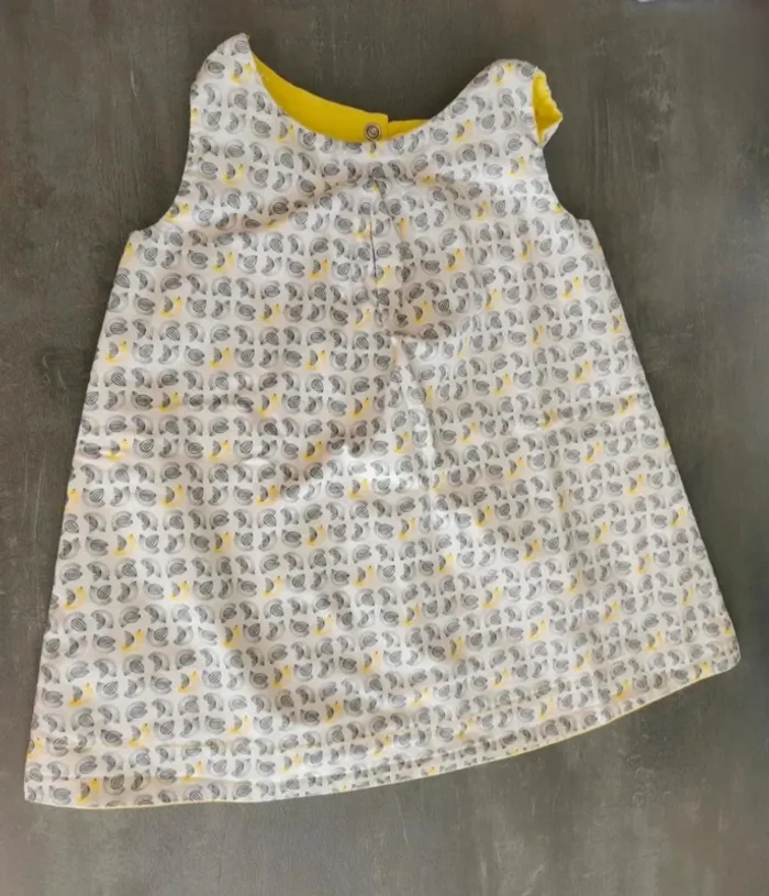 Robe d'été réversible bébé fille 9 mois - photo numéro 2