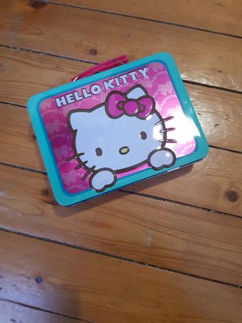 Boite à goûter hello kitty