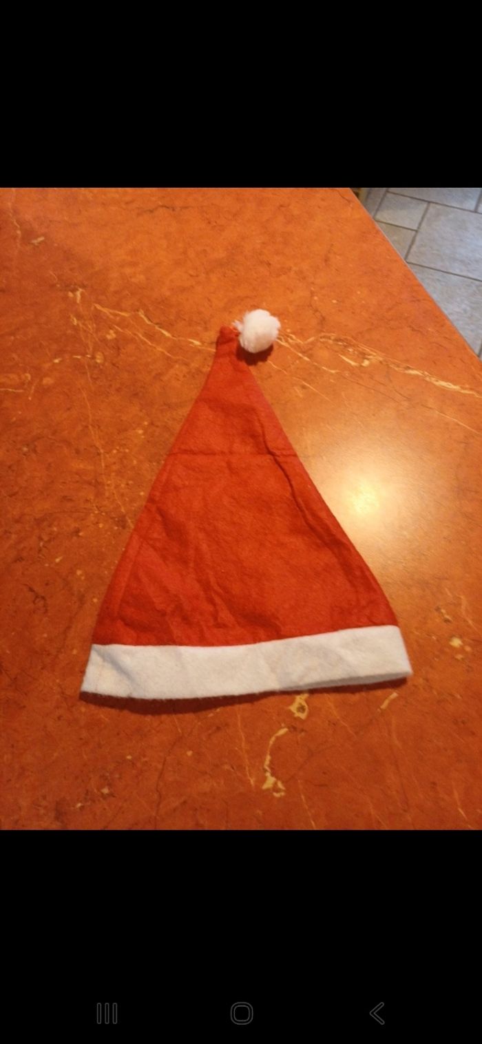 Veste et bonnet  de Père Noël taille 7 / 9 ans - photo numéro 3