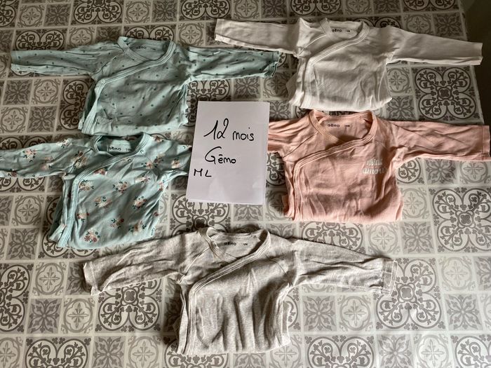 Lot 5 body ML 12 mois Gemo Mixte