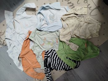 Lot de body cache coeur taille 3 mois