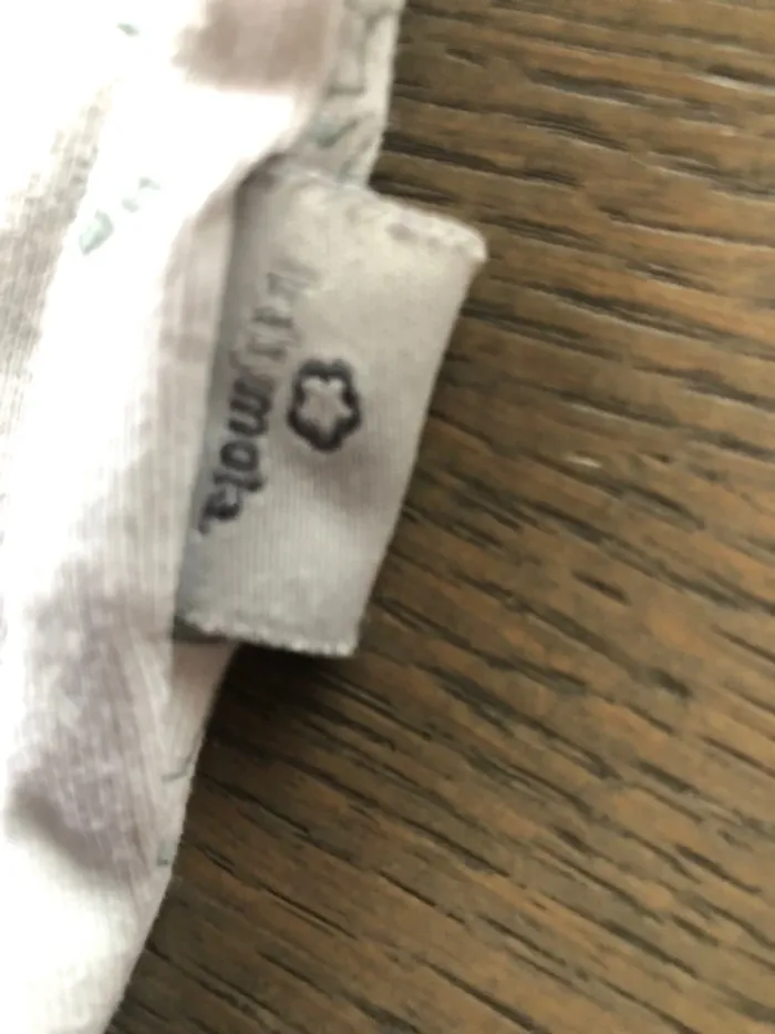 Lot de 2 bodies 18m - photo numéro 3