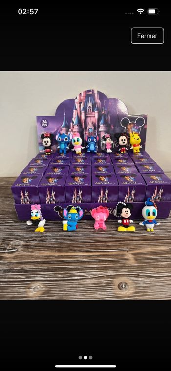 Mini figurine Disney lire l’annonce