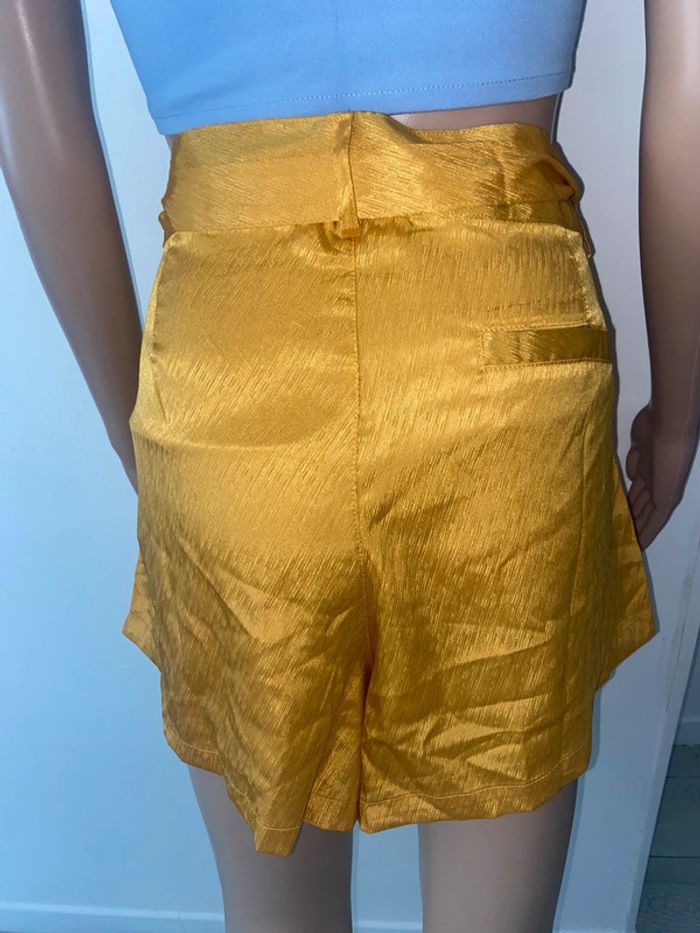 🌼Short satiné Voyar🌼 - photo numéro 3